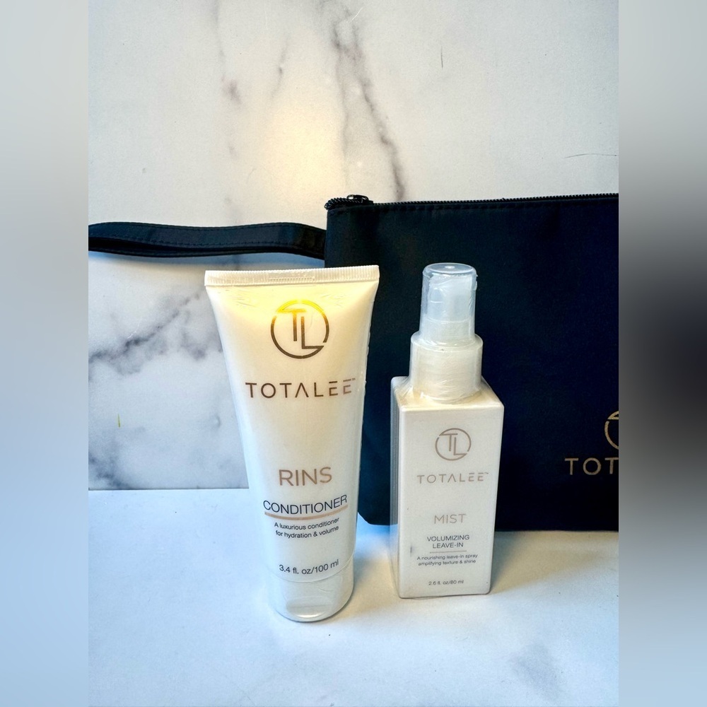 Totalee 4‑Piece Travel Haircare Kit – 3.4 oz/100 ml & 2.6 oz/80 ml New & Sealed - Picture 2 of 4